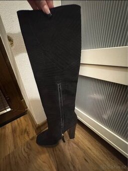 Podpatky značky  Vero Cuoio