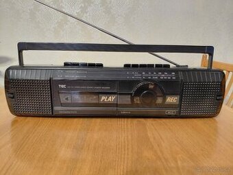 Radiomagnetofon + set-top box