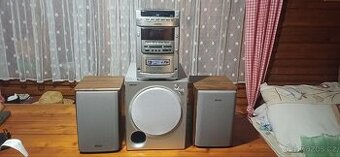 Hifi soustavu Aiwa s aktivnim sub.