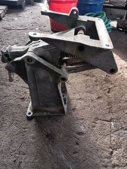 pružinové odpuzení sedačky