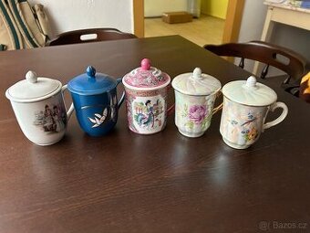 5 ks hrníčky tzv. dušičkové