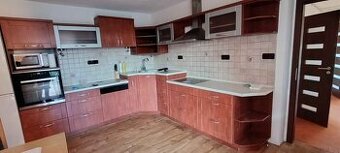 Kuchyňská linka + spotřebiče