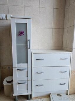 Koupelnový set – skříňky + umyvadlo + zrcadlo s osvětlením