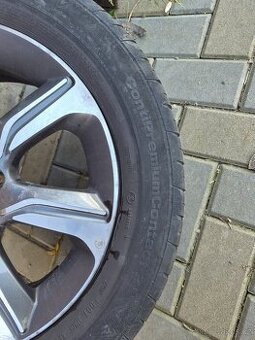 Prodám 4ks letních pneu Continental