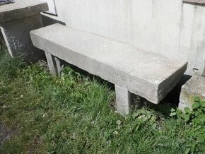 stará kamenná žulová lavice d-166 cm lavička