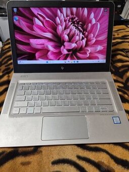 Kovový notebook HP ENVY 13