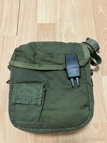 US Army Canteen s obalem