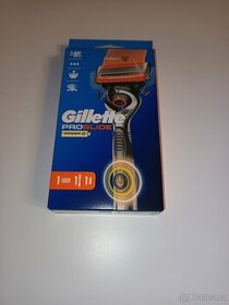 Strojek Gillette Proglide Power + náhradní hlavice 1 ks