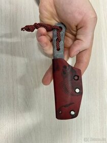 nůž Piranha
