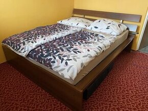 Prodám postel IKEA s polohovacími rošty. - 1