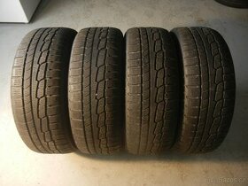 Zimní pneu Nokian 235/60R17 - 1