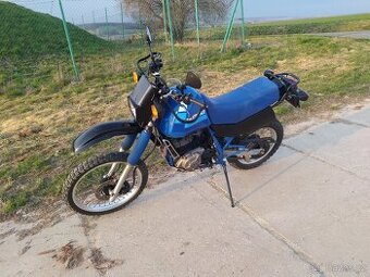 Suzuki DR 600