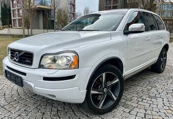 VOLVO XC60 2.4D 4x4 MANUÁL-SUMMUM-KUŽE-TAŽNÉ-Zálohováno