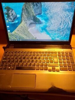 Prodam notebook zn,Sony Vaio sve151g17m - 1