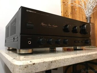 Pioneer A-676