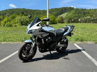 Yamaha FZS 600 Fazer