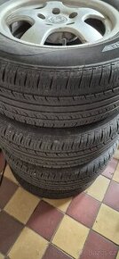7,0Jx15H2 Litá kola + 215/65R15 3x pneu