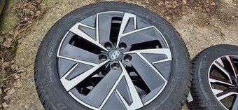 Hyundai Tucson a jiné 225/55 r18 Dunlop zimní nova sada,cidl
