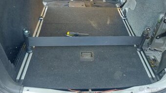 Vw passat b6 combi zadrzný system do kufru