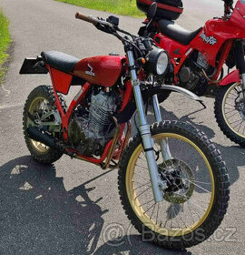Honda NX 650 Dominator