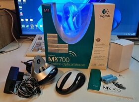 Logitech MX700