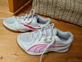 Sálové boty Puma dívčí vel. 34