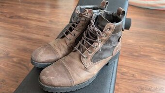 Geox vel. 42