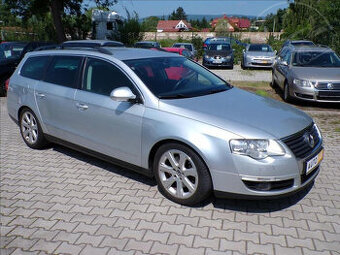 Volkswagen Passat 2,0 TDI DSG,XENON,TAŽNÉ,NAVI