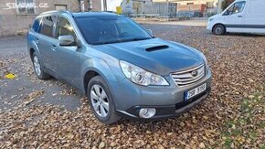 Subaru Outback V 2011 2.0 D