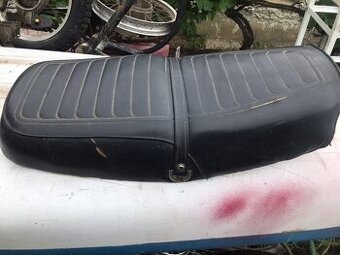 Sedadlo na Kawasaki KZ 650 (Z650) 1977 - 1979