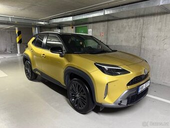 Toyota Yaris Cross,1.5HSD,4x4,ČR,1.MAJ,1/2022,29546km,ZÁRUKA