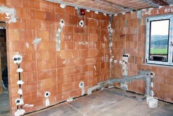 Nabídka elektromontážních služeb a elektrikářských prací