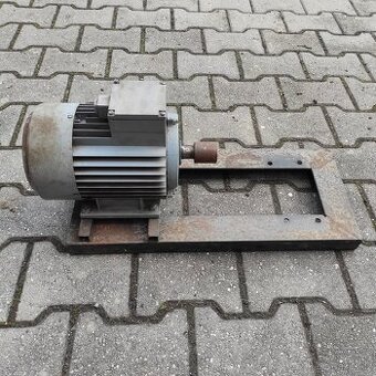 Motor elektro