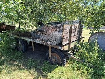 Vlek za traktor 2ks + nádrž na vodu (cena snížena)