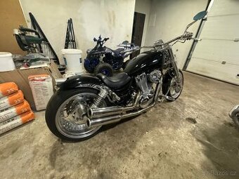 Suzuki intruder 1400