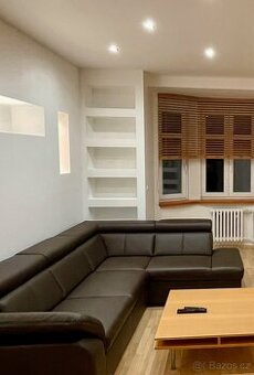 Nová kožená sedací souprava - rozkládací - úložný prostor