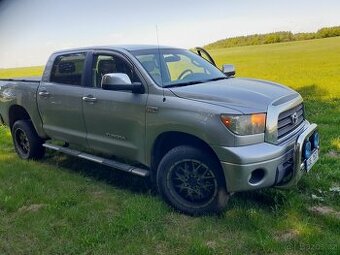 Prodám Toyota Tundra 4x4 ,5.7 ,8V - 1