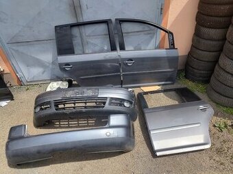 Karosářské díly Touran