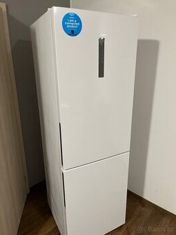 Prodám lednici Candy CCE7T618EW