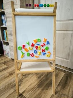 Dětská dřevěná tabule oboustanná s počitadlem