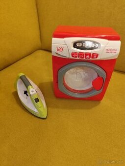 Elektrická pračka a žehlička pro děti