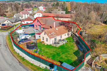 Prodej rodinného domu 6+kk s autodílnou – Šimanov, 9 km od J