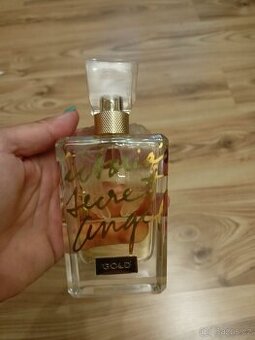 Parfémy a toaletní vody