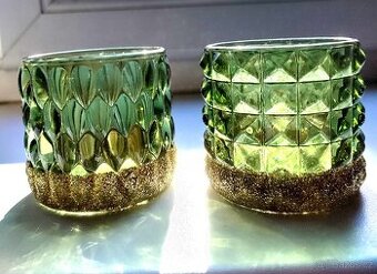 Dva nové zelené svícny skleněné