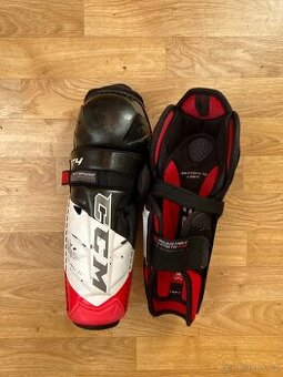 CCM FT4 Jr 11" hokejové chrániče na holeně