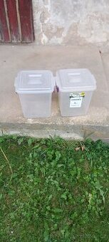 Plastové bedny s víkem