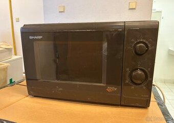 Mikrovlnná trouba Sharp 700W