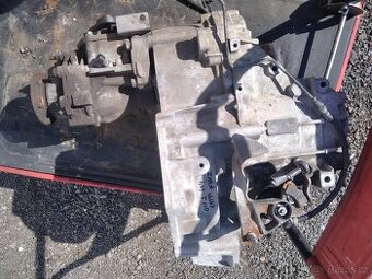 nd z škoda superb 2 1.8tsi 118kw vinová bílá černá