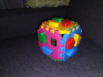 Teddies Vkládačka kostka plast 12x12 cm