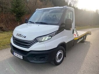 Iveco Daily Odtahovka 2.3 Hi-Matíc LED ACC